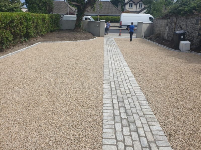 Gravel Driveway with Cobbled Pathway and Apron in Templeogue, Dublin (6)