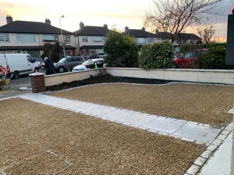 Gravel Driveway with Cobblestone Footpath and Fencing in Templeogue, Dublin (6)