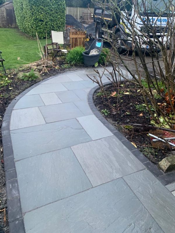 Gravelled Driveway with Tarmac Apron and Limestone Slabbed Patio in Tullamore, Co. Offaly (16)