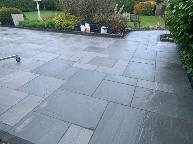 Gravelled Driveway with Tarmac Apron and Limestone Slabbed Patio in Tullamore, Co. Offaly (18)