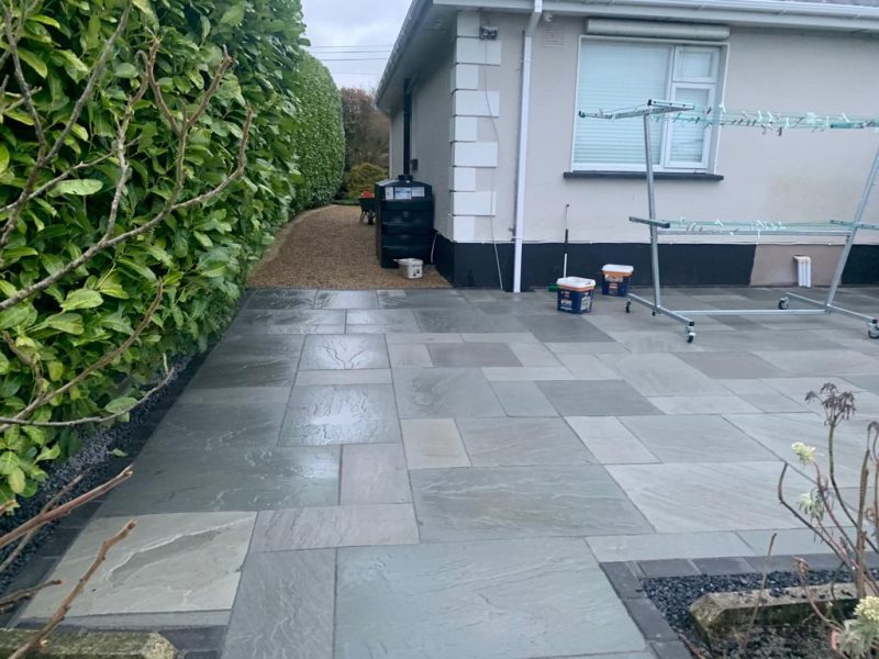 Gravelled Driveway with Tarmac Apron and Limestone Slabbed Patio in Tullamore, Co. Offaly (19)
