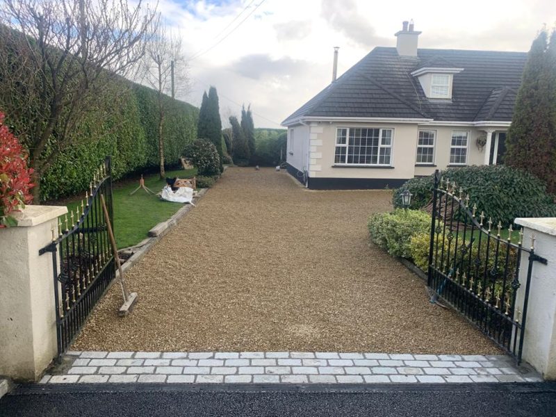 Gravelled Driveway with Tarmac Apron and Limestone Slabbed Patio in Tullamore, Co. Offaly (8)