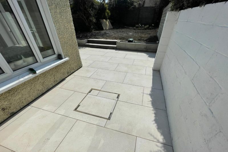 Porcelain Tiled Patio with Flowerbeds and Double Step in Dundrum, Dublin (9)