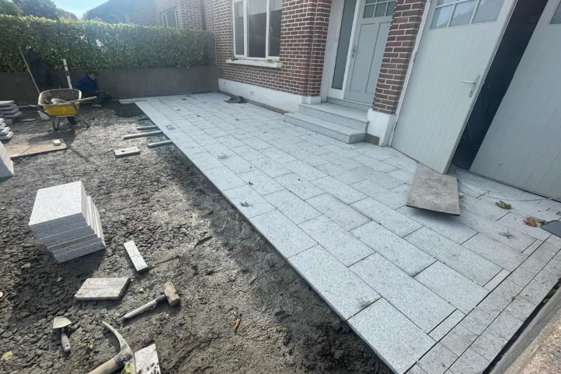Driveway with Natural Granite Slabs and Cobbles in Goatstown, Dublin (3)